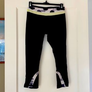 Lululemon cropped yoga pants